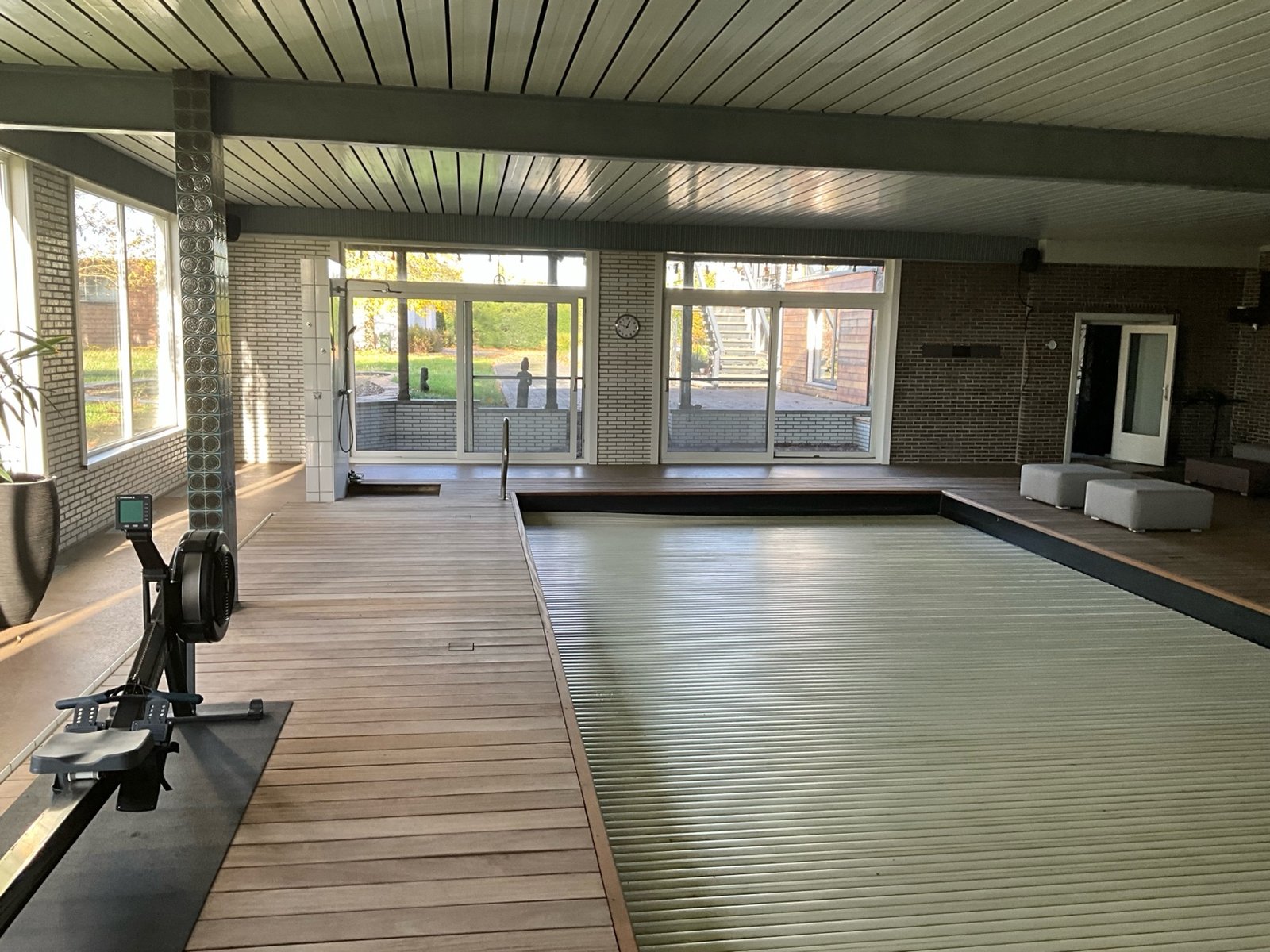 Urban Oasis indoor pool room in Maaseik – view 2